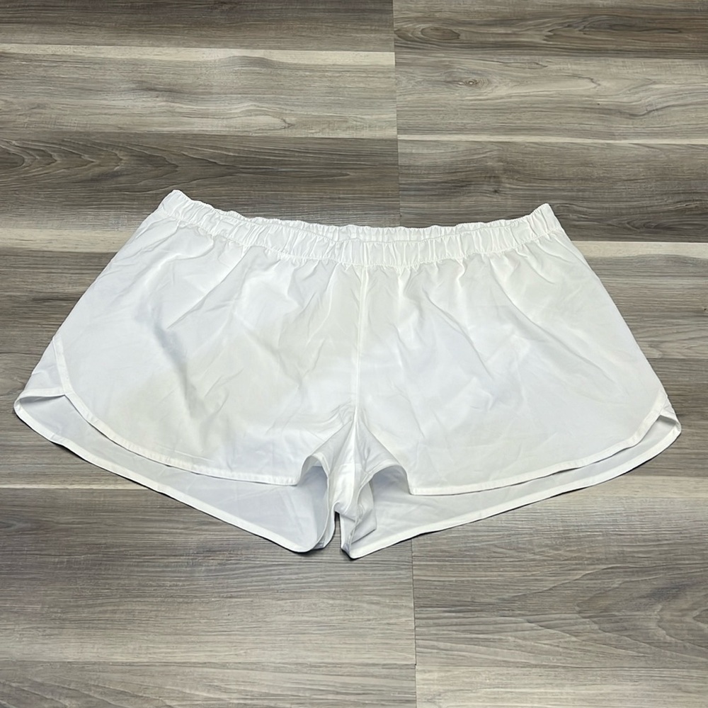 Old Navy active white athletic shorts size  XXL